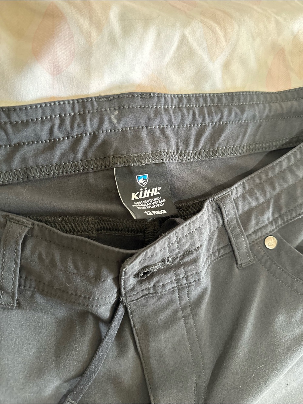 Kuhl Women's Straight Leg Black Cargo Pants - Picture 5 of 11